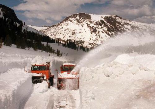 Tioga Pass being cleared by snow plows