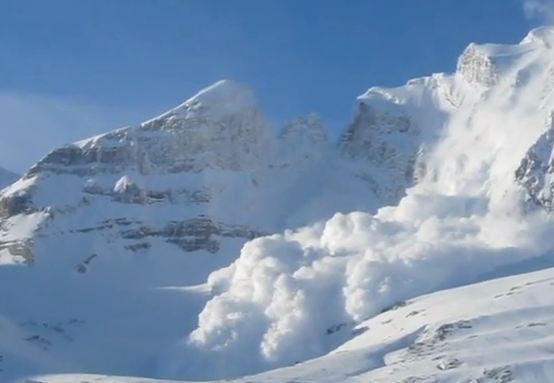 Big avalanche shown in video