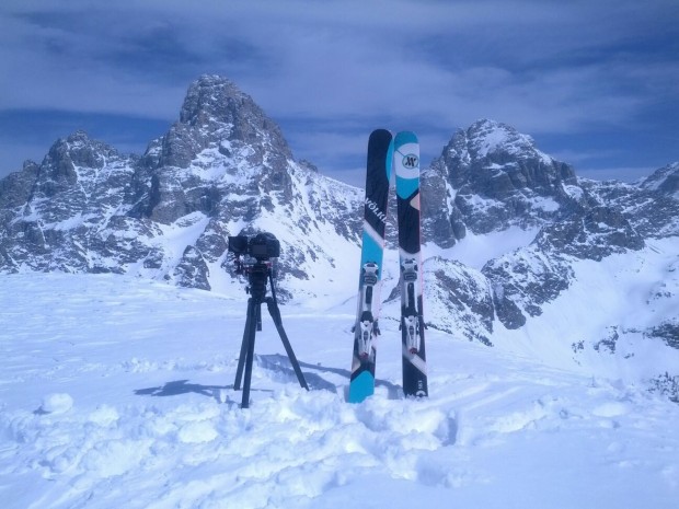 Filmers point of view. The couloir is between his skis and camera.