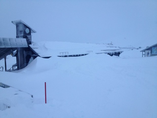 Mt. Hutt snowsports school on Wednesday...it'sa snowed  