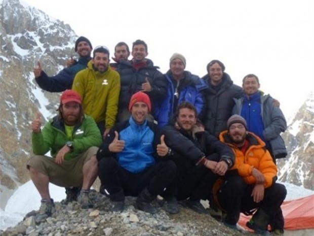 The 10 person Spanish Hidden Peak team