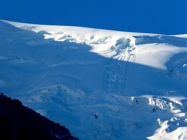Mont Blanc du Tacul avalanche yesterday.  photo:  fly chamonix