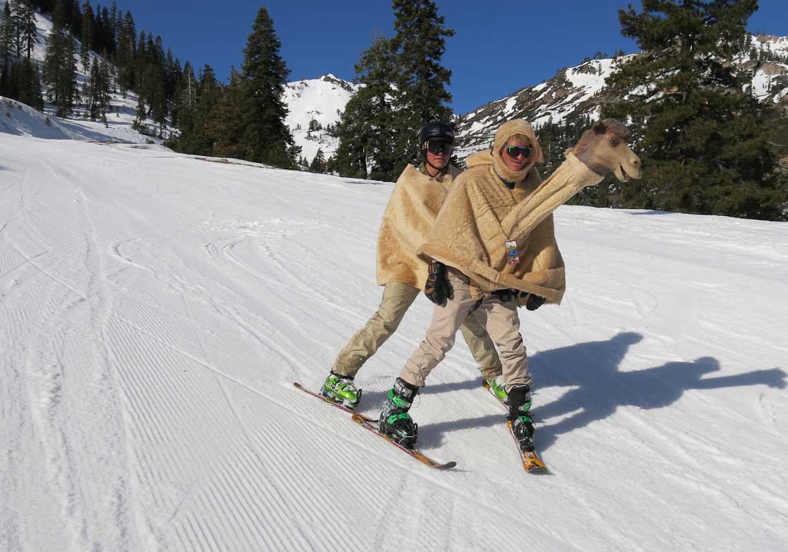 funny skiers fails ski camel fun funniest skiing costumes epic weekend looking ever outfit naked suit gorilla borat falling