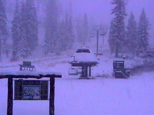 Alpine Meadows base today at 8am