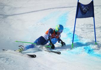 Ted Ligety rails a turn in the Giant Slalom, and wins gold!