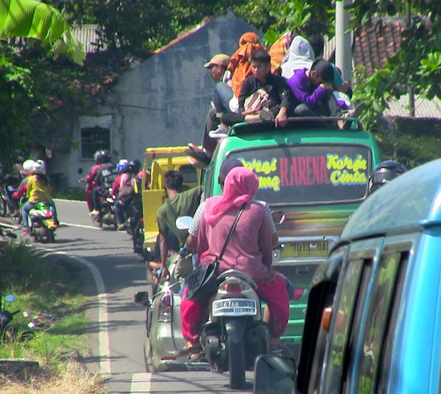Javanese public transit