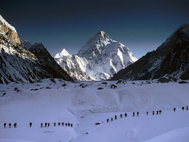 Climbers en route to K2