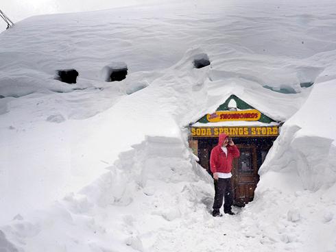 Donner Summit store in 2011. Ridiculously buried. Sierra Nevada snow records