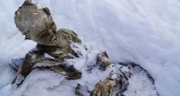 Newly discovered mummified climber on El Pico de Orizaba, Mexico.  photo:  reuters