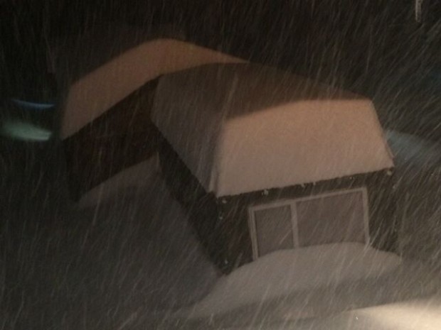 Mt Hutt, NZ has gotten 36" of snow as of 12pm local time.