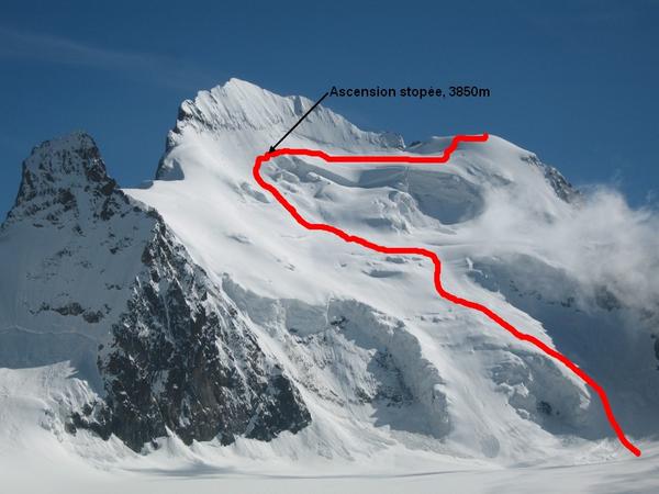 The Dome de Neige climbing route is exposed to avalanche danger at many points.