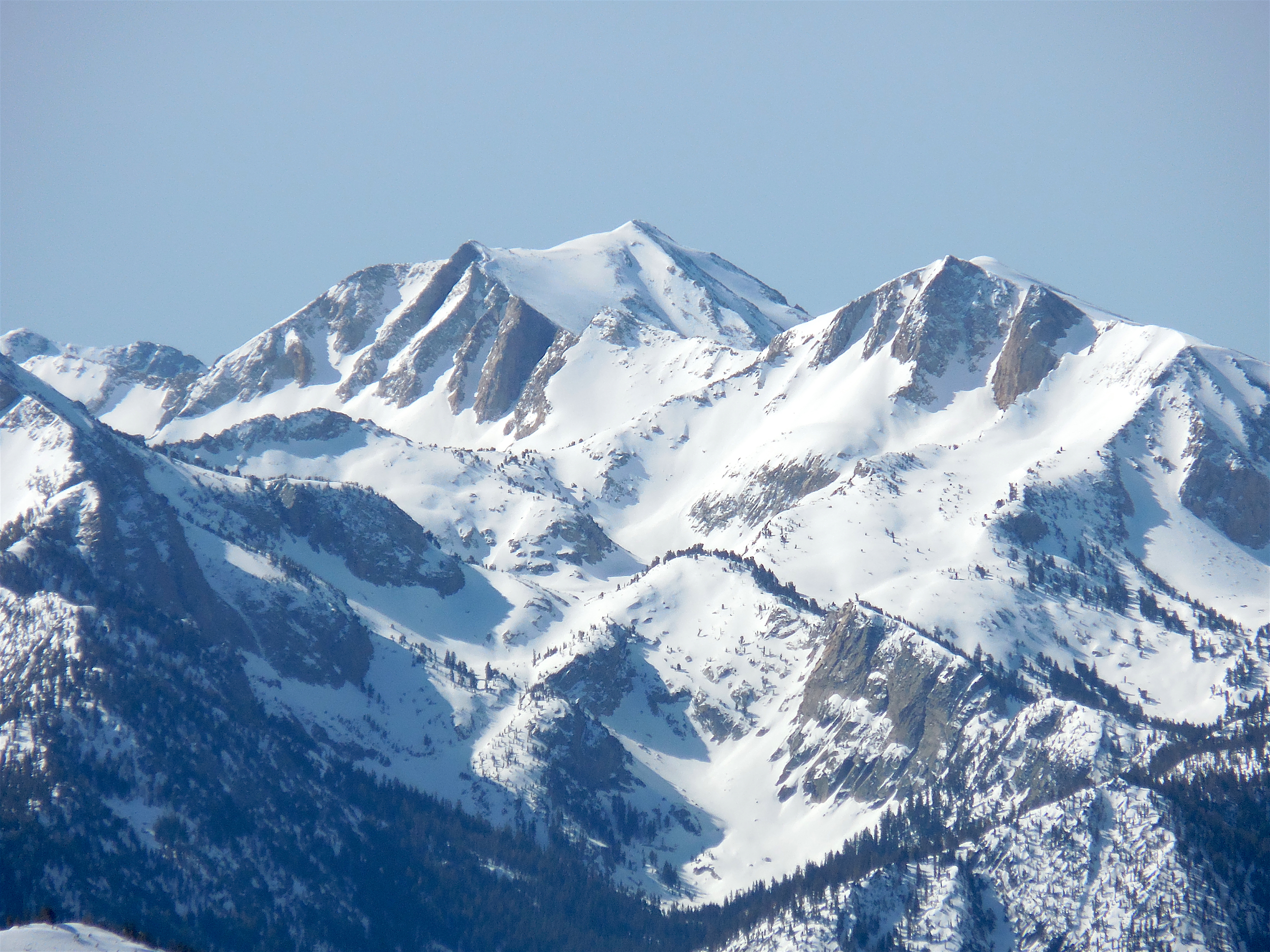 Looking south into the big mountains from the summit of Mammoth today. photo: snowbrains