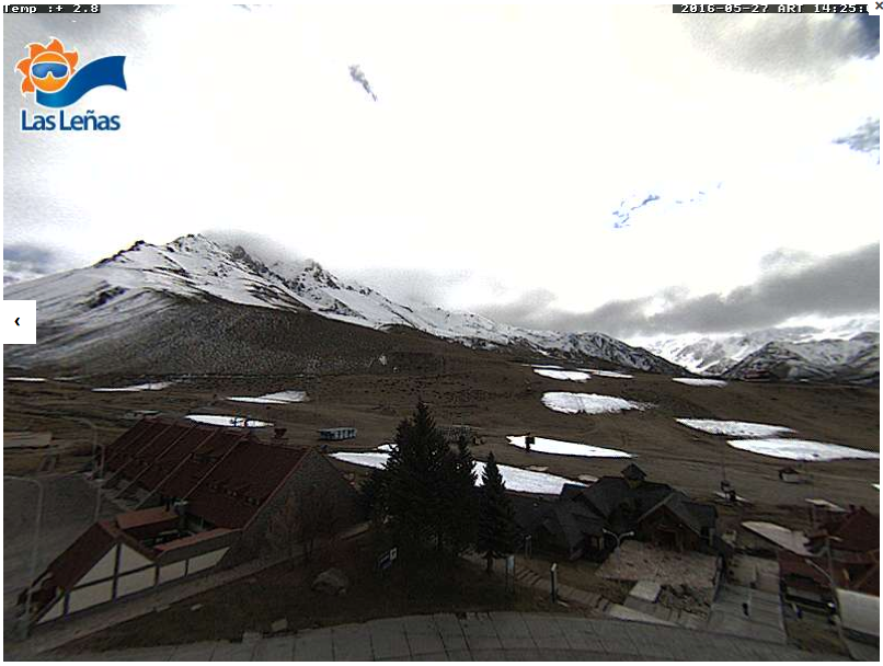 Las Leñas base today, May 27th. Very little snow at the bottom contrasts with the snow at the top.