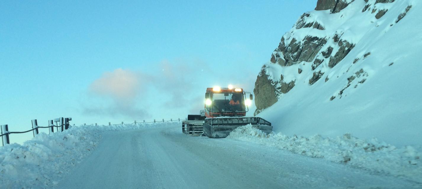 Cardrona doing whatever it takes to get the road open today! photo: cardrona