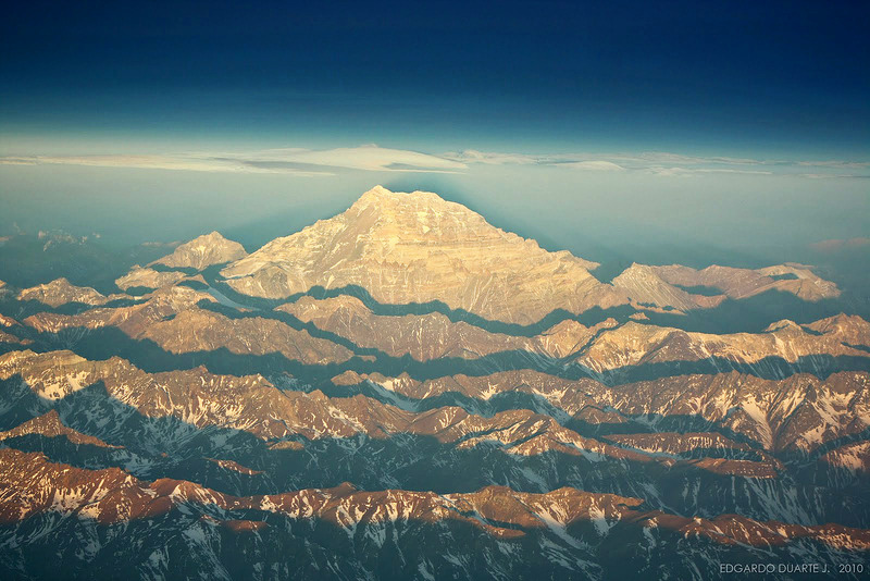 Aconcagua is so big, it looks fake... image: