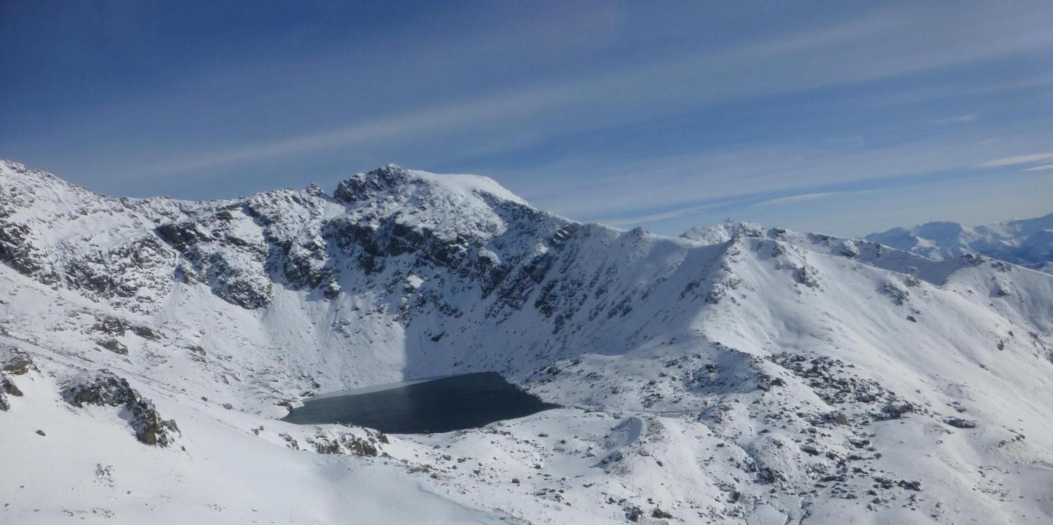 Lake Alta backcountry zone near The Remarkables ski resort, NZ. photo: snowshoeing.co.nz