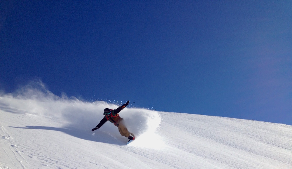Mike stylin' it out on La Hoya today.   photo:  snowbrains