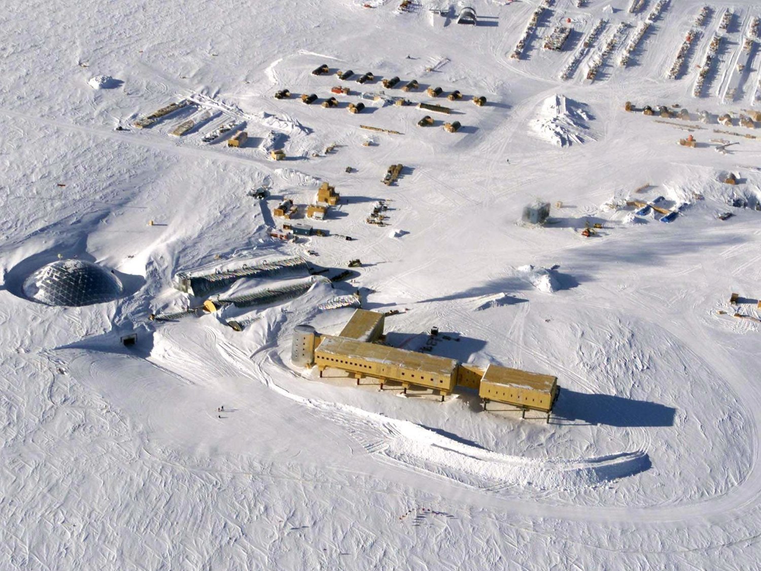 The U.S. Amundsen-Scott South Pole Station in Antarctica. PC: David McCarthy