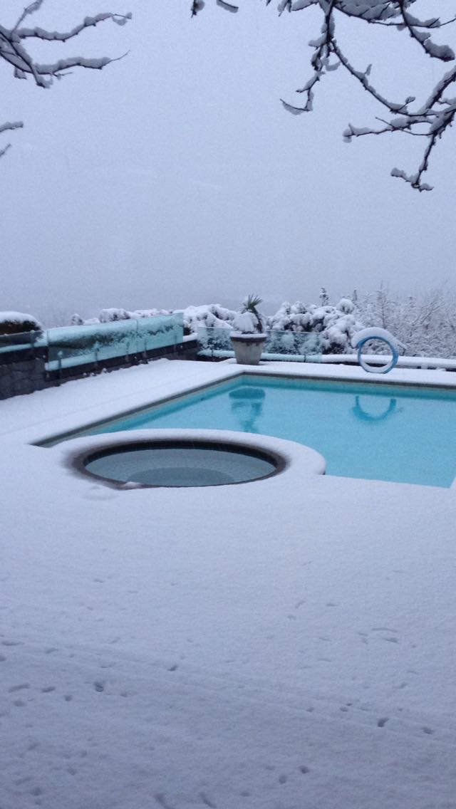 Vancouver already got snow from this storm! PC: Yuhko