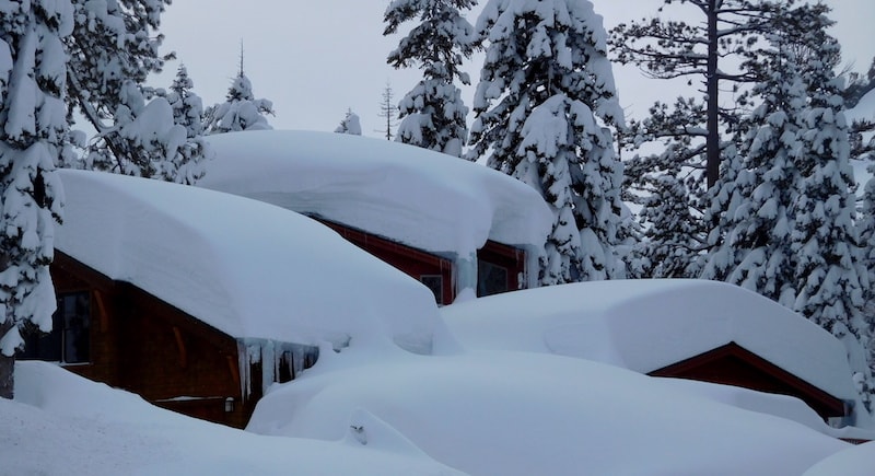 Houses in Alpine have snow on them. image: snowbrains