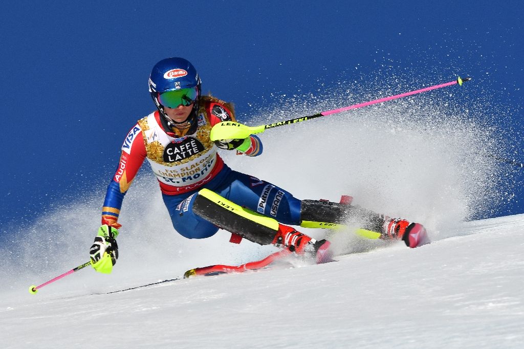 American Mikaela Shiffrin competes in the women's slalom at the World Ski Championships in St Moritz on February 18, 2017 (AFP Photo/Dimitar DILKOFF)