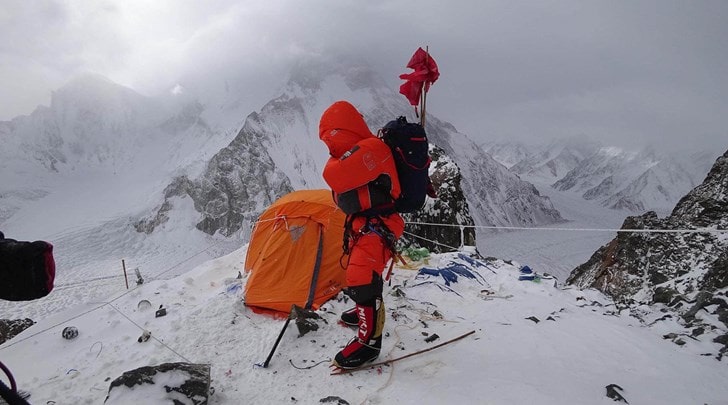 k2, winter summit attempt, abandon, avalanche