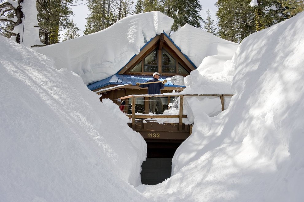 Donner Pass Snow Depth 2024 - Malia Lorena