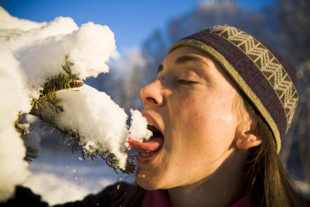 Eating snow? Maybe you shouldn't... photo: chemistry.about.com, snow