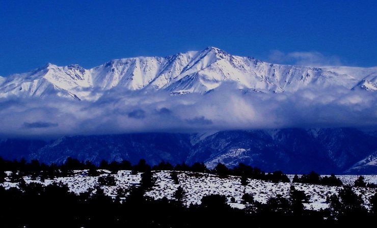 White Mountain peak. Photo credit: Mountain project, california 14ers