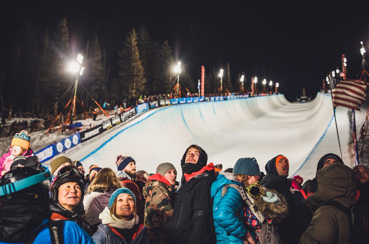 Mammoth and spectators