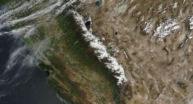 Sierra aerial snow picture