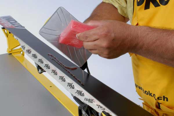 Easy methods to Wax Your Skis In 4 Easy Steps