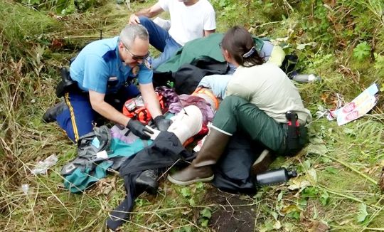 hiker, alaska, impaled, hunters arrow