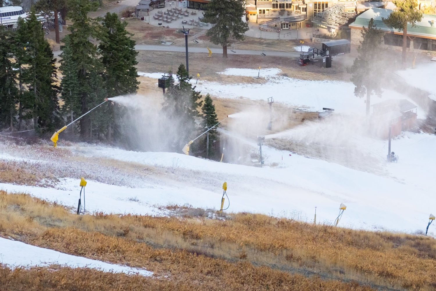 How Snow Makers Work