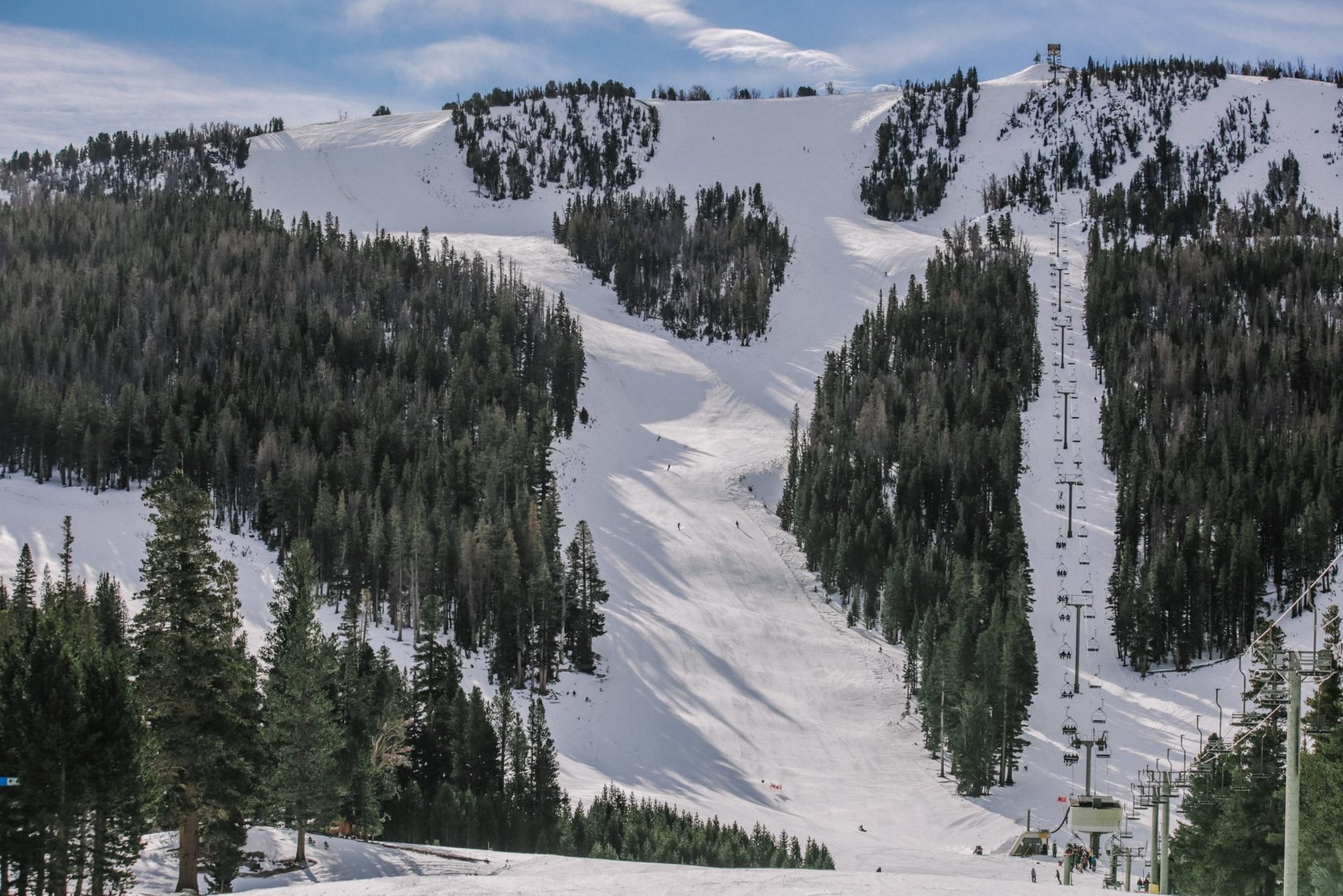 June Mountain, CA Opened a Week Earlier than Planned Snowfall in the