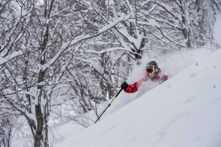 Should you stretch before snowboarding or Skiing in Niseko ? – Niseko  Chiropractic