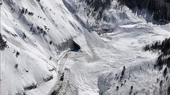 avalanche, red mountain pass