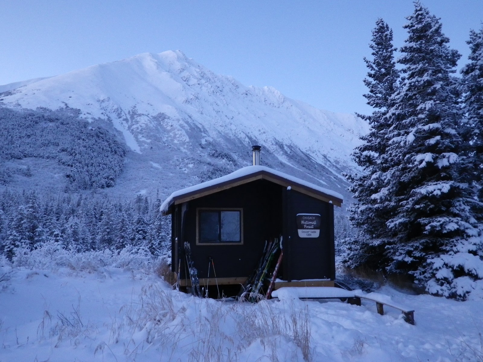 crescent lake, saddle cabin, Alaska, avalanche, anchorage, man killed