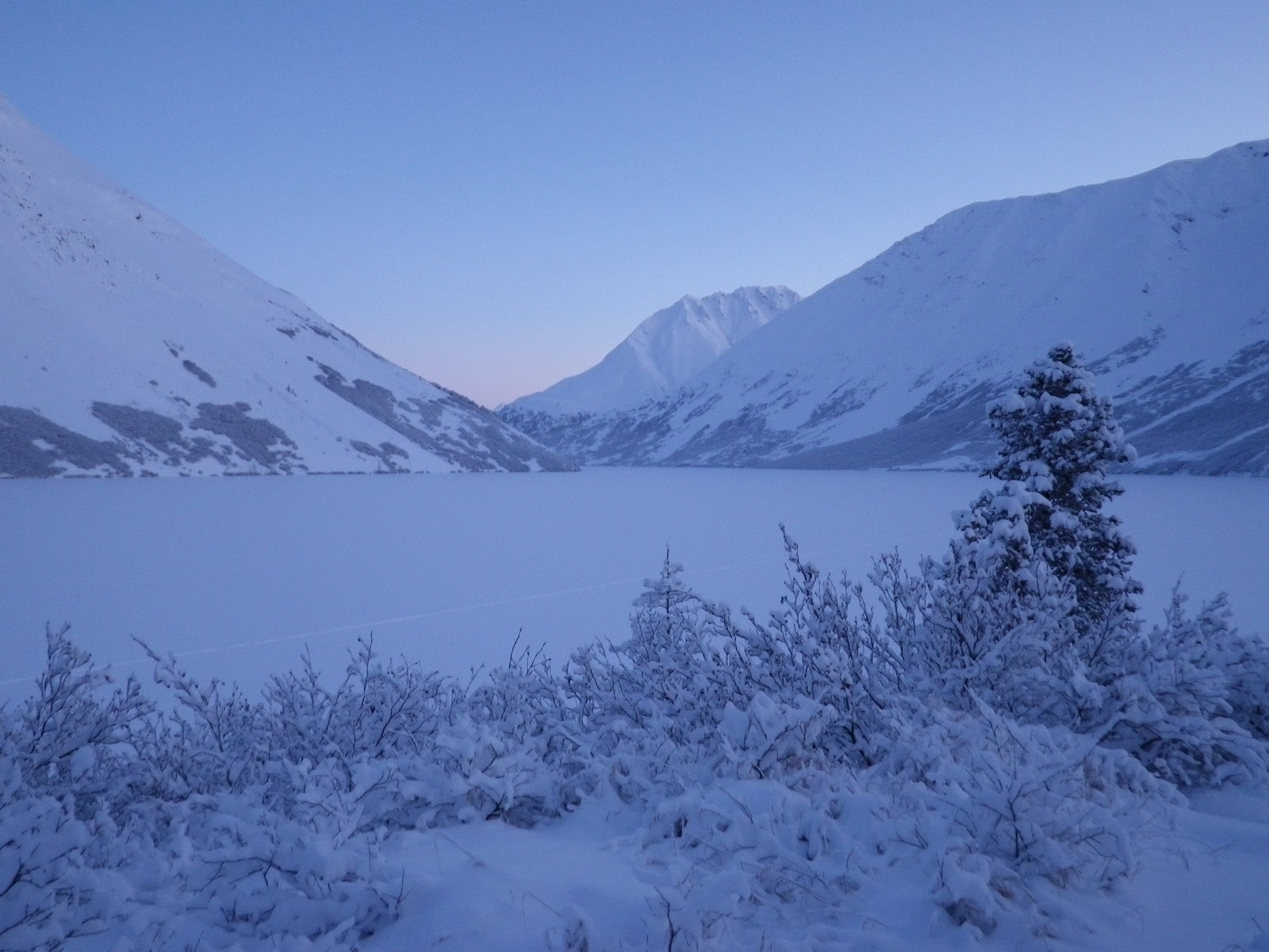 crescent lake, saddle cabin, Alaska, avalanche, anchorage, man killed