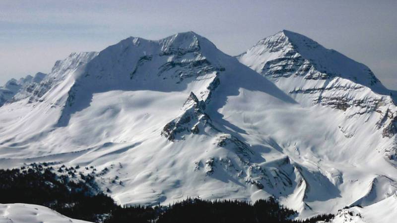 avalanche, alberta, Lake Louise, canada