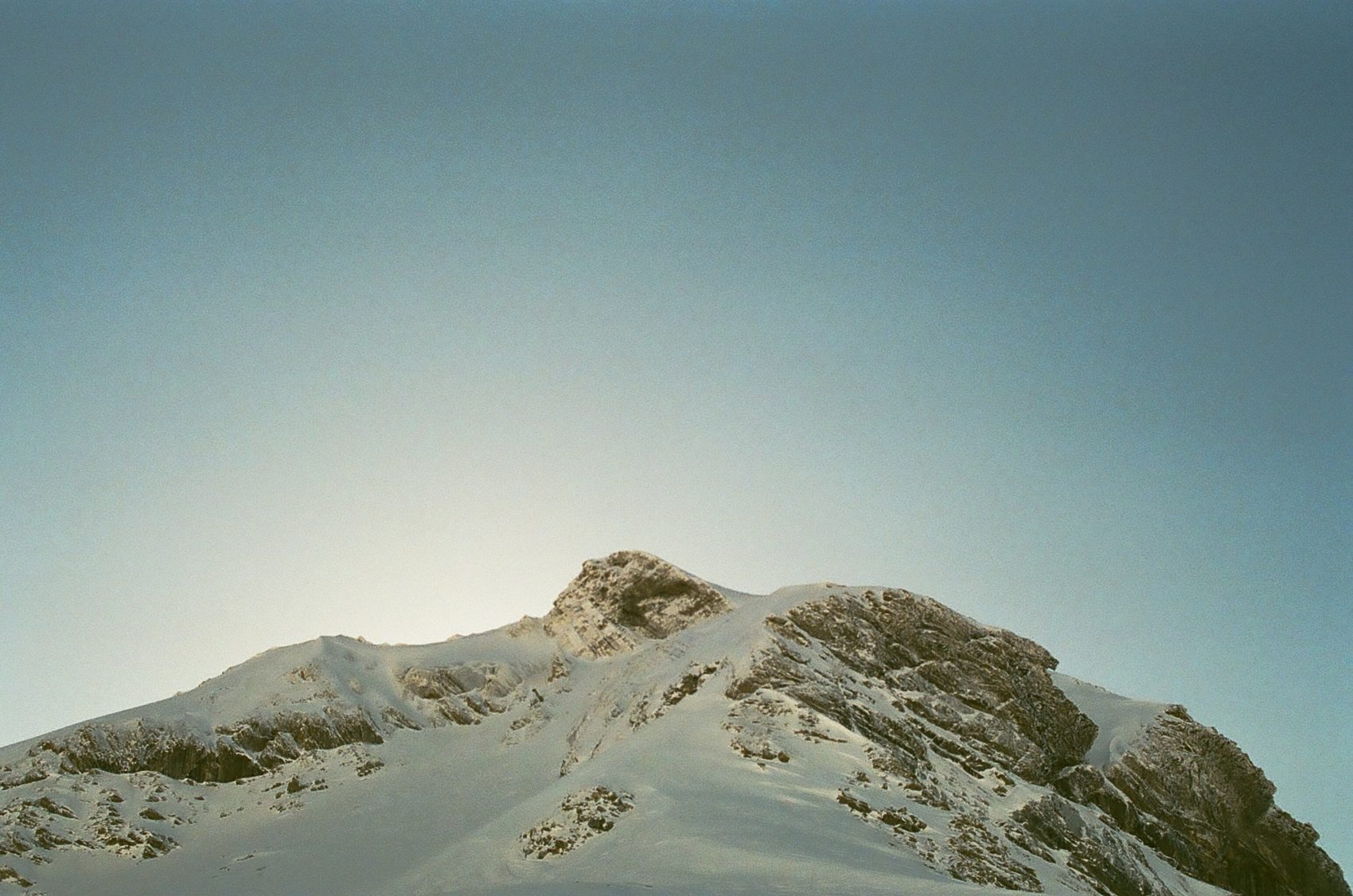 Avoriaz, snowboarder, fell to death, France, morzine, british