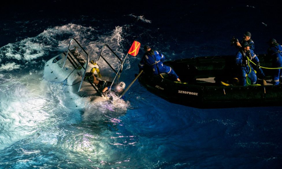 plastic bag, waste, Mariana Trench, pacific, diving