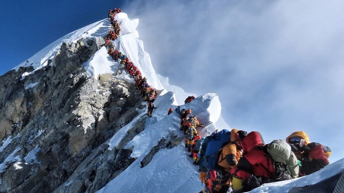 everest, congestion, traffic jam,