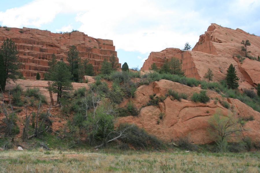 red rocks canyon, colorado, hiker, fell,