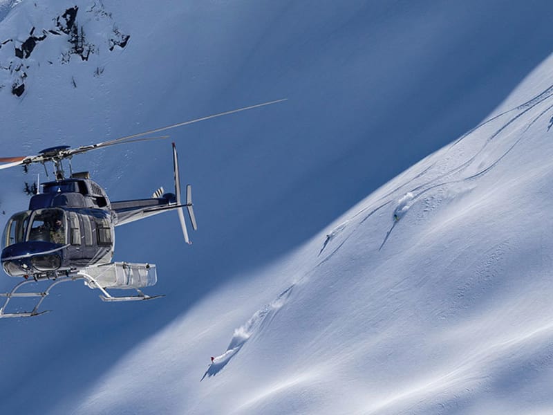 Internationale Heliskiing-Reisen zu erschwinglichen Preisen. 