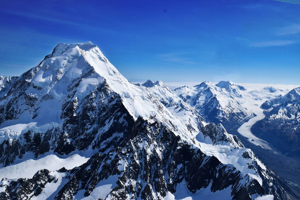 The Southern Alps of New Zealand 