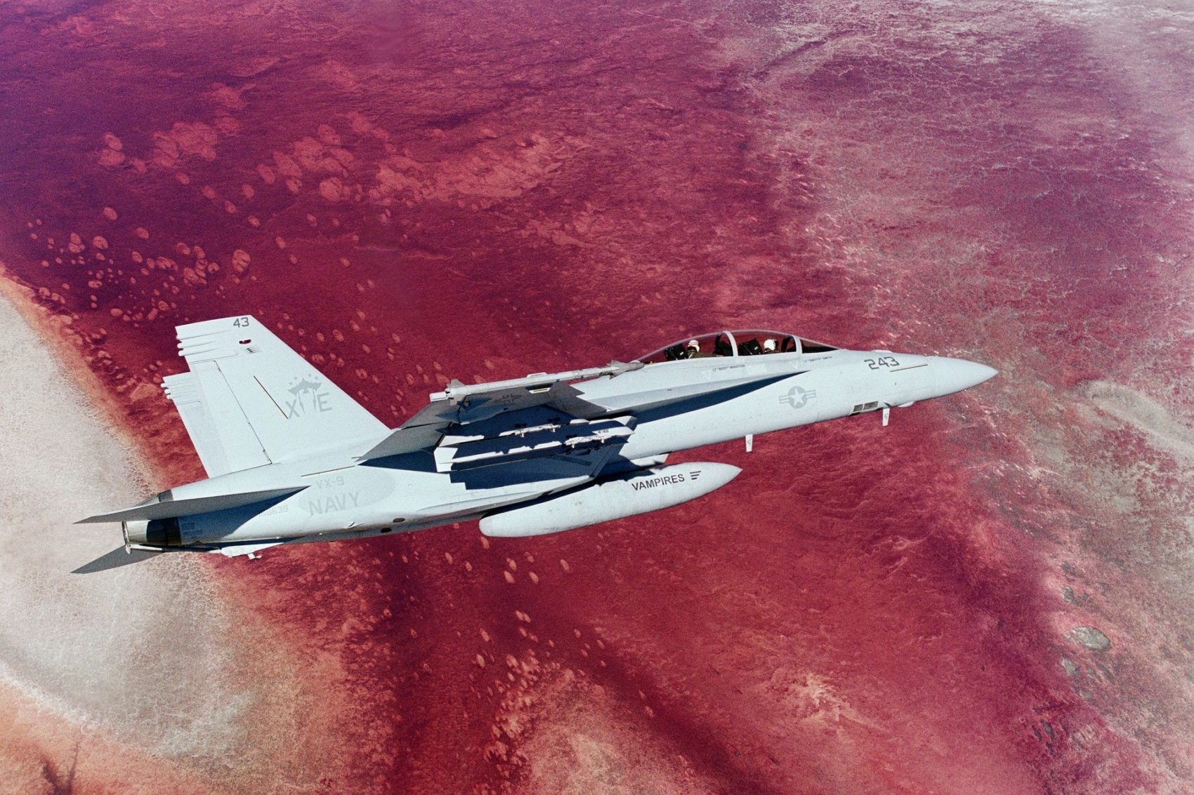 f-18, hornet, Death Valley, crashed, injured