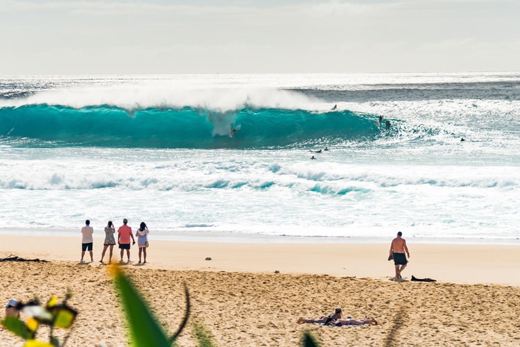 surf at hawaii 