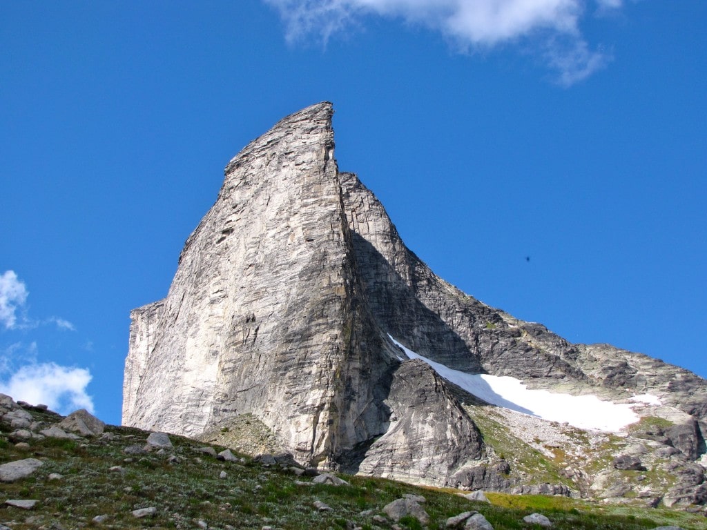 climber, hiker, fell, Mount Gimli, death, bc, canada,