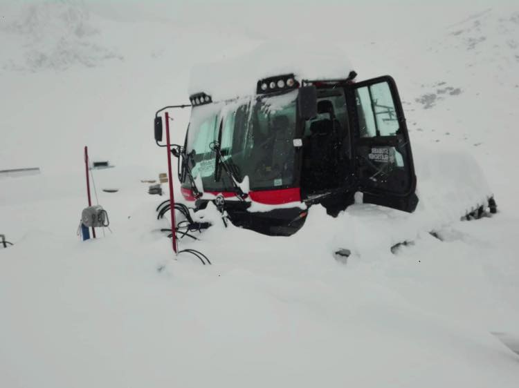 europe, stubaier gletscher, opening early, snow